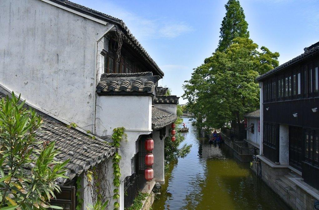 揭秘欧洲古代灌肠治疗：神奇疗法还是伤人玩意？